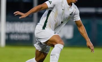 Dolphins Rally To Earn Road Draw At Queens