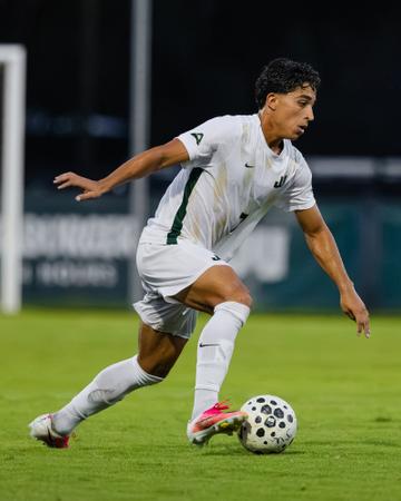 Dolphins Rally To Earn Road Draw At Queens