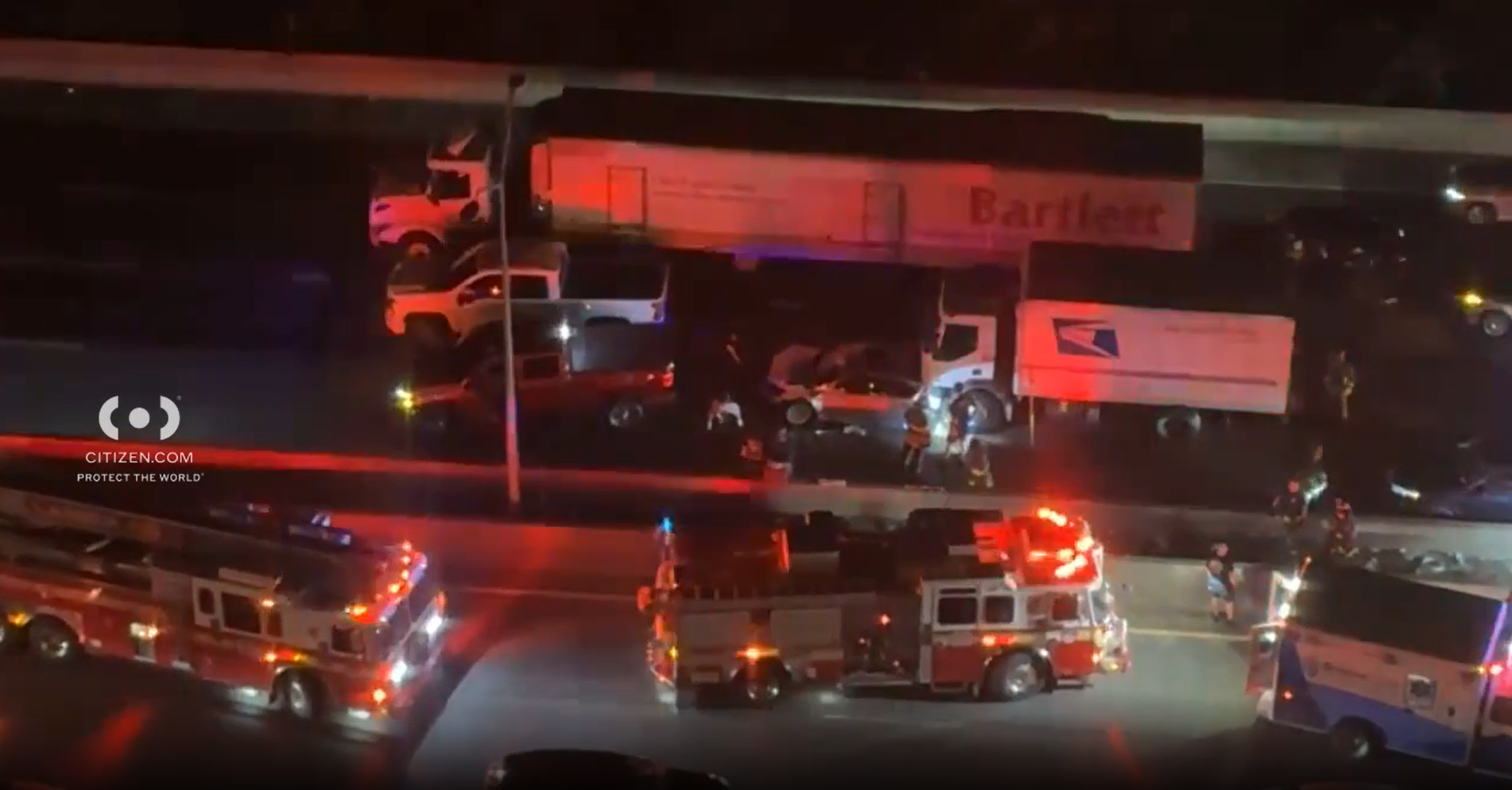 News 12 | Brooklyn | 3 Injured In Major Deegan Expressway Crash Involving Usps Truck