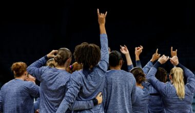 No. 18 Volleyball Falls In Four To Vanderbilt In NYC