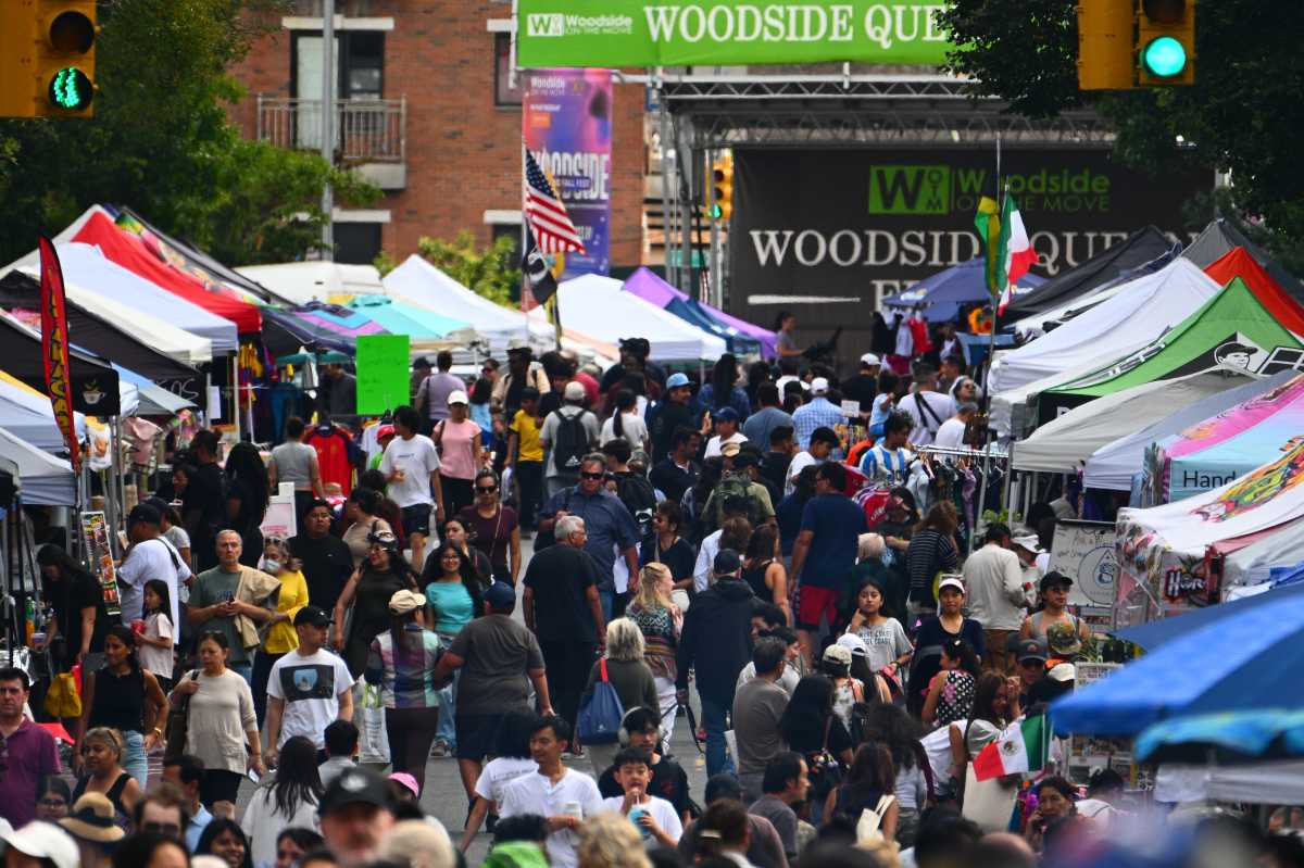 Community comes together for Woodside Queens Fall Festival – QNS