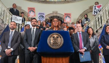 NY, NYC sue over Trump rule aiming to deny immigrants green cards – NBC New York