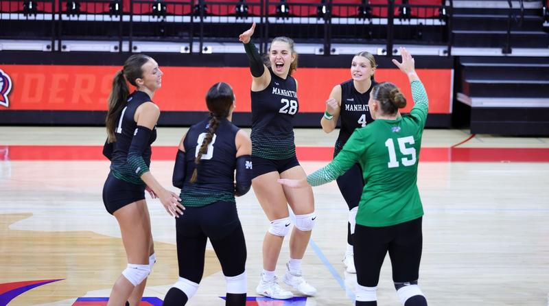 Alverson Takes Home First Career Win; Women's Volleyball Prevails Over CCSU In Five Sets