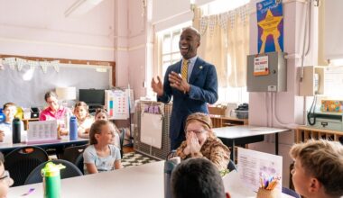 Education chancellor weighs plans for 30K students in small NYC schools