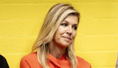 Queen Máxima moved by soccer players’ emotional stories during colorful stadium appearance
