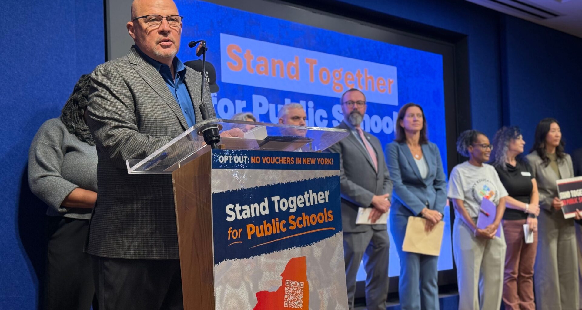 NYC teachers union flexes political muscle in bid to unwind Hochul support for Trump voucher plan