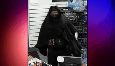 Armed robber wanted as Brooklyn spree continues: NYPD