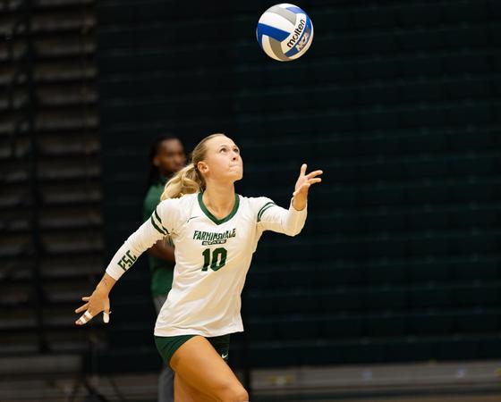 Volleyball Routs Brooklyn, Moves to 4-1