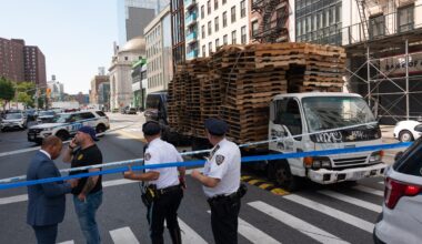 Readers sound off on pedestrian safety, Trump's arch and the Obama family dog