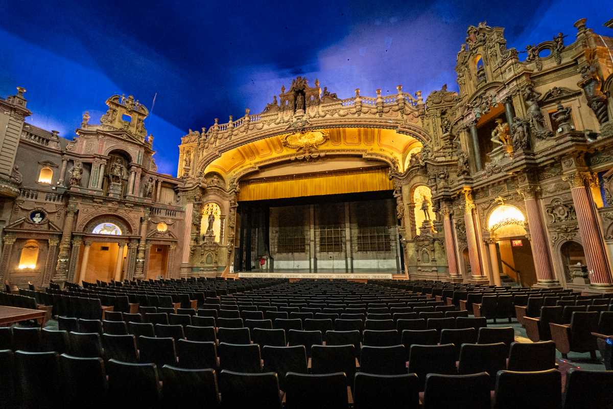 Nearly 30 years after closing, Paradise Theatre set to reopen as a Bronx arts center – Bronx Times