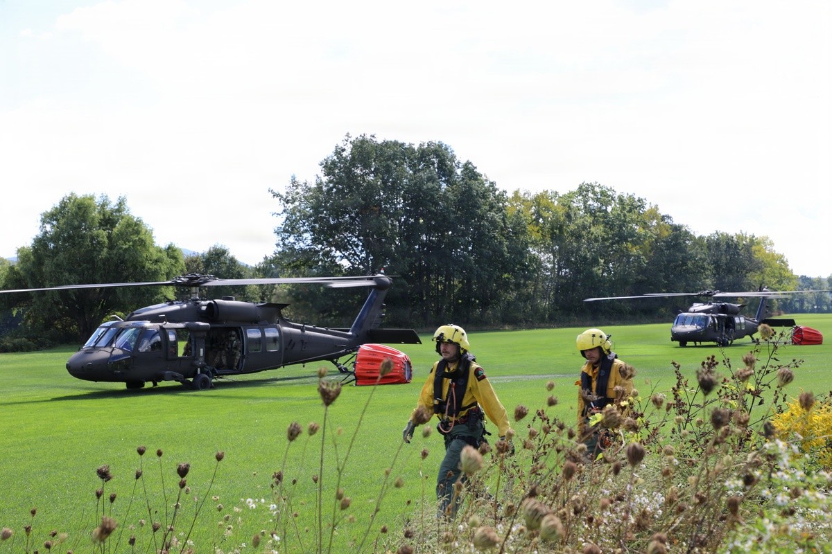 New York Army Guard aviators train for wildfire response | Article