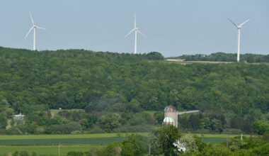 Four wind farms are among the latest renewable energy projects contracted by New York state.