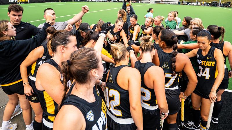 Field Hockey Resumes MAC Play in Ohio Against Bobcats, No. 16 Redhawks