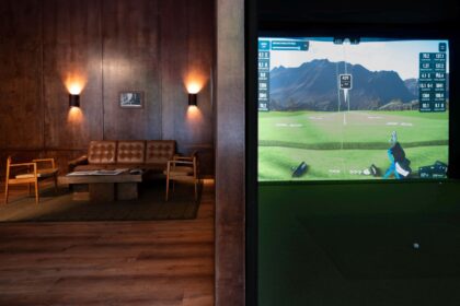 Tribeca Citizen | Seen & Heard: 24-hour golf simulators in Hudson Square
