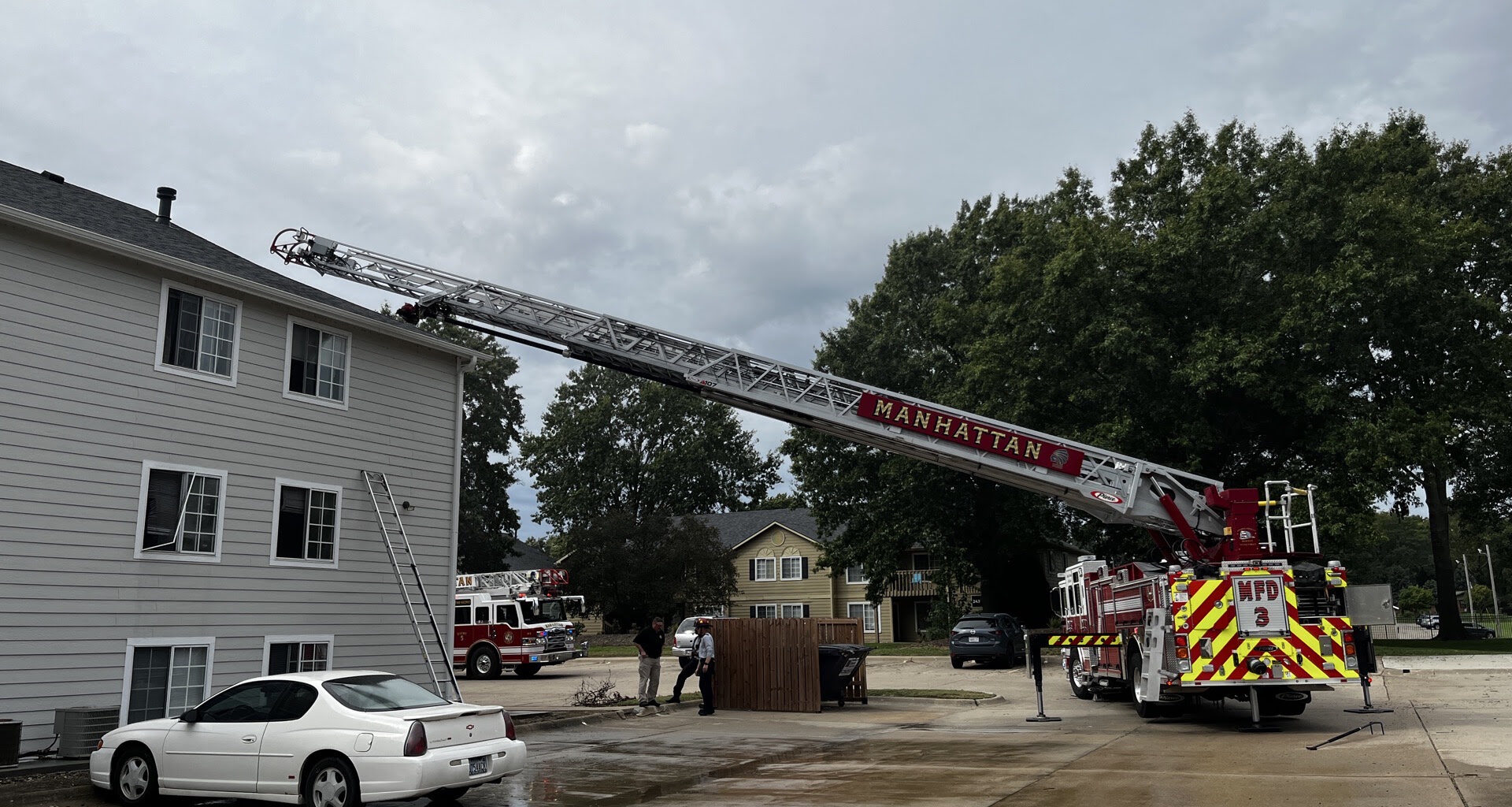 Stovetop fire causes $135,000 in damage at Manhattan apartment complex