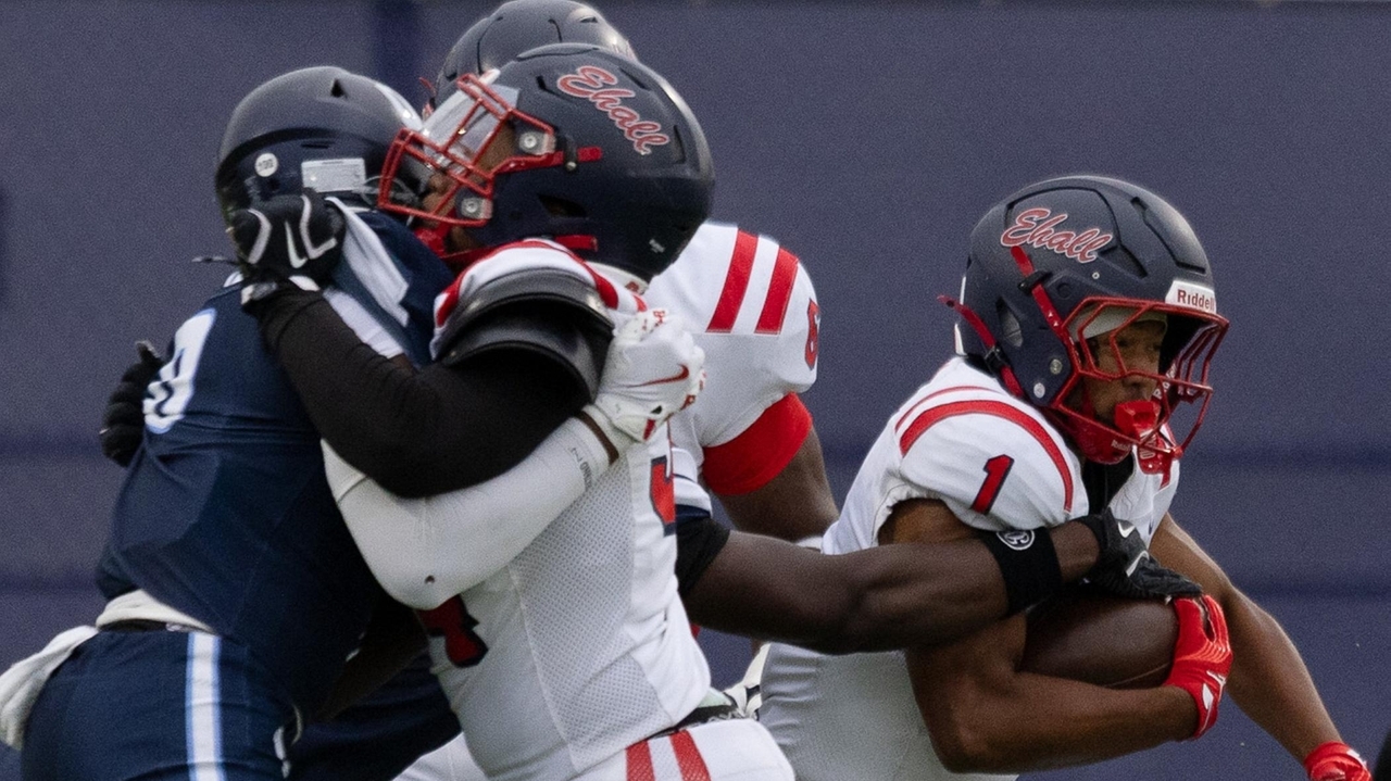 Photos: PSAL football — Erasmus Hall (Brooklyn) vs. Eagle Academy II (Brooklyn)