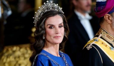 Queen Letizia's gala night with the Macrons: The historic tiaras that could crown her