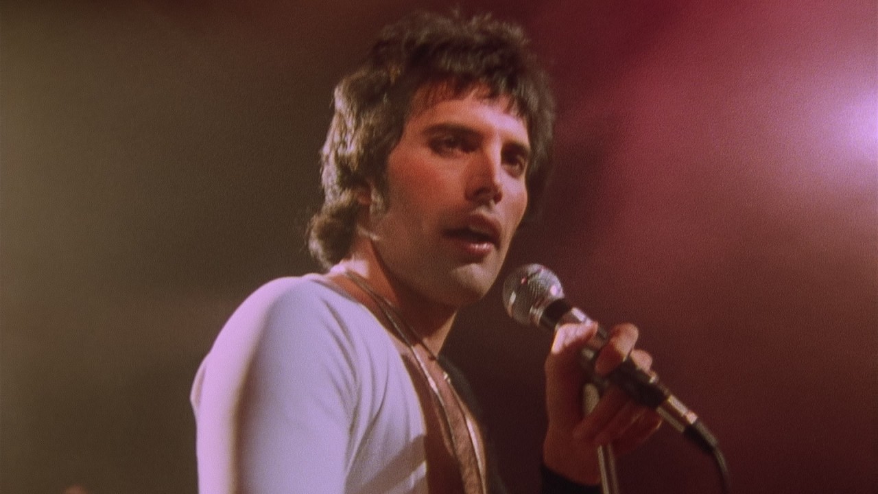 Queen - We Are The Champions (Official Video Remastered) - YouTube