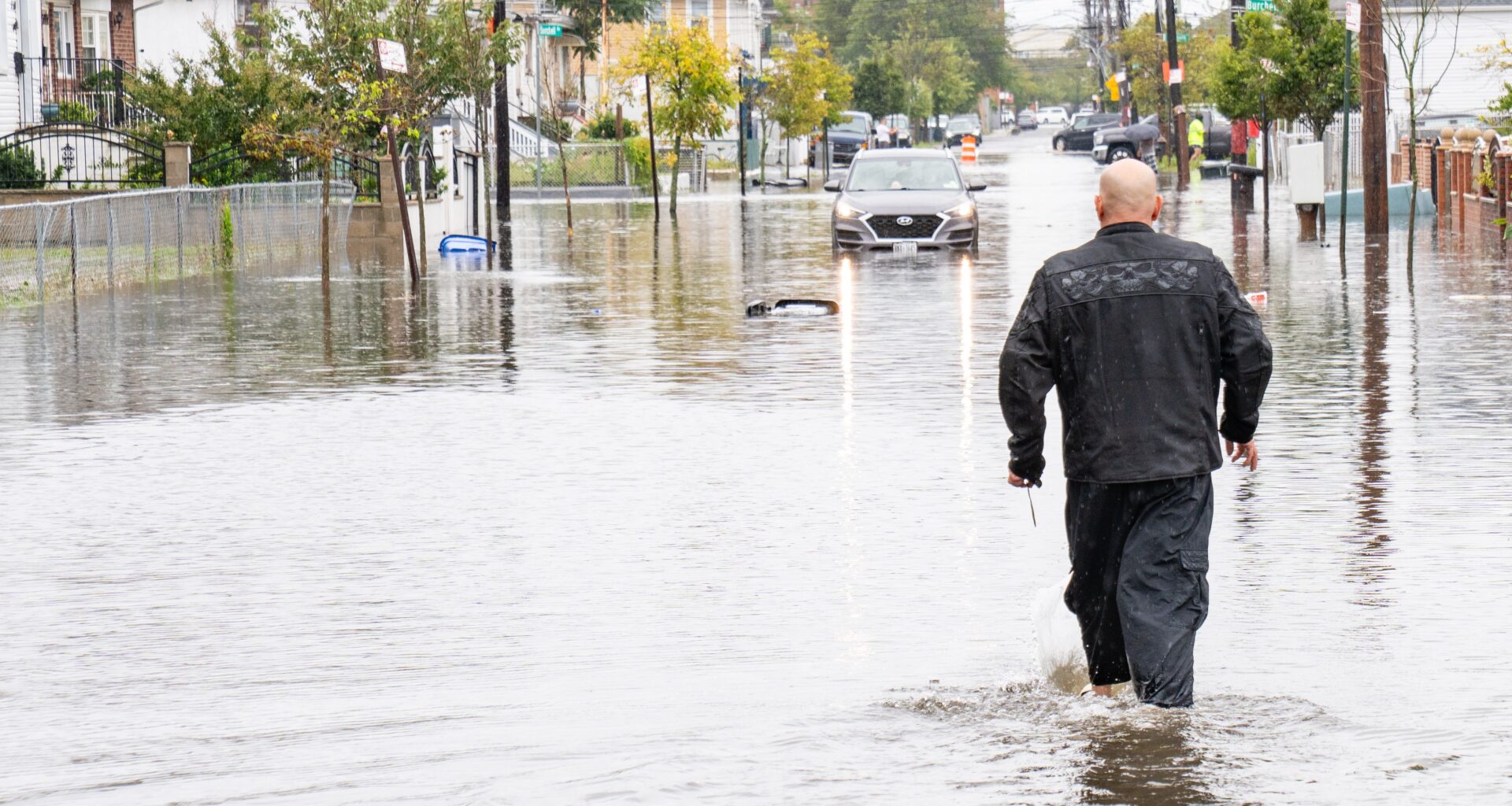 Nor'easter slams NYC with heavy winds, rain
