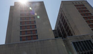 A Brooklyn jail cell filled with smoke. The emergency button failed, a lawyer said.