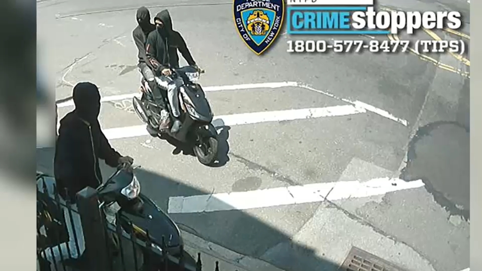 Suspects wanted in 26 chain-snatching robberies across the Bronx and Manhattan, NYPD says