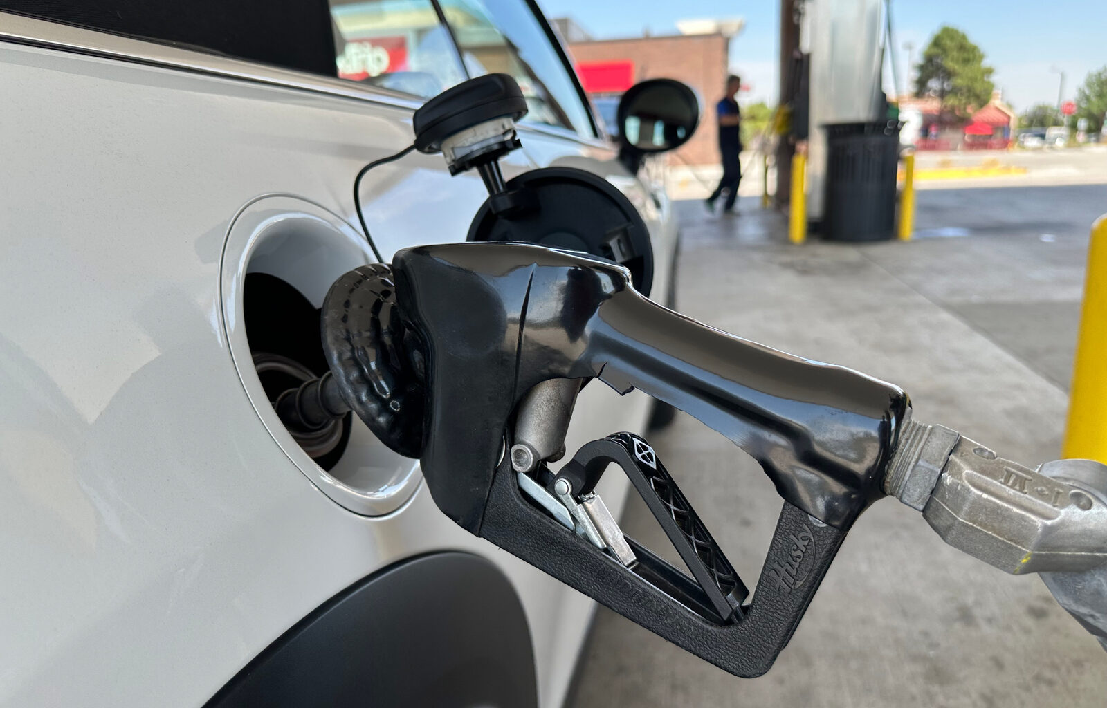 Tri-State drivers face rising gas prices for Labor Day