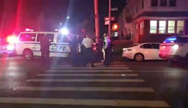 Officer fires shot while responding to gunpoint robbery, carjacking in Brooklyn