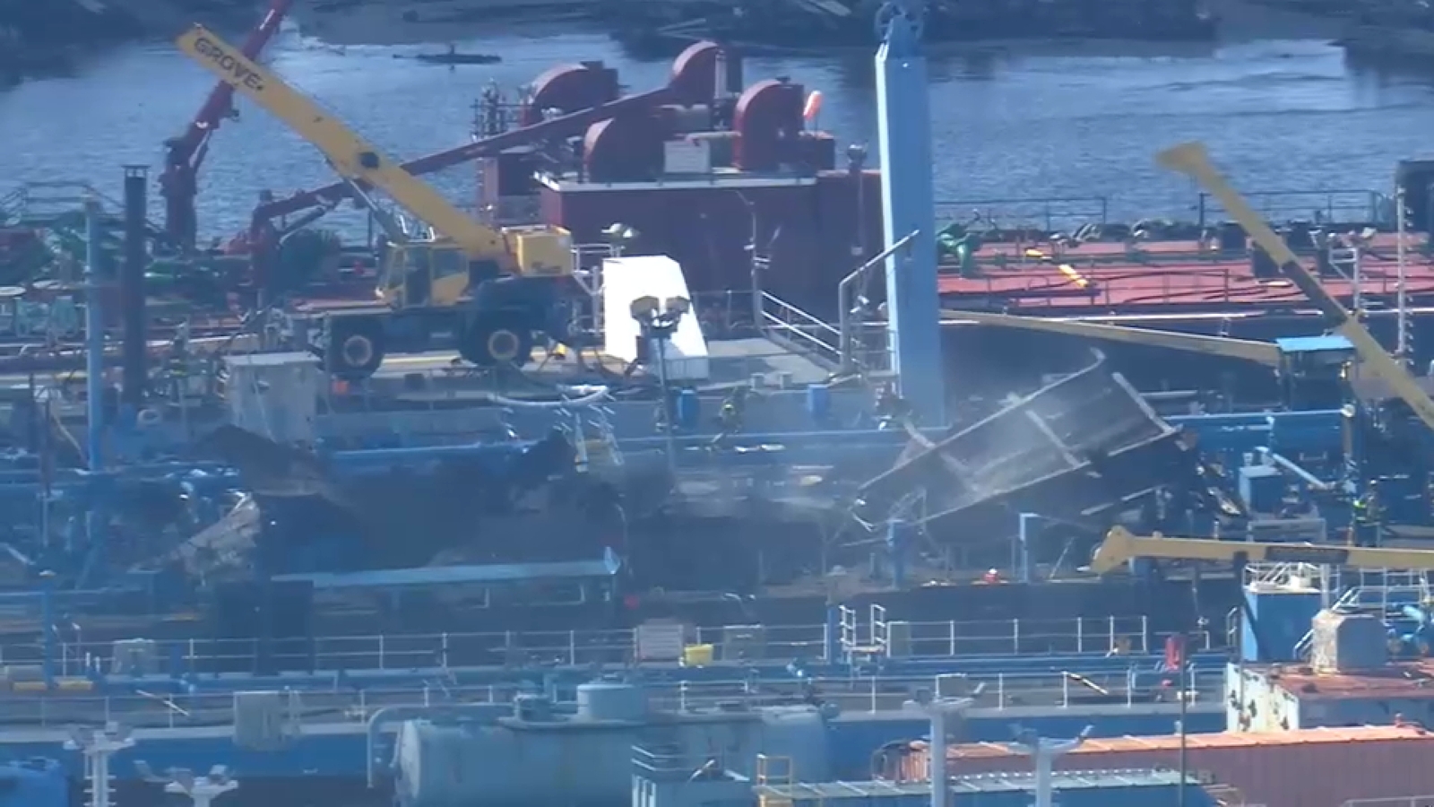 Staten Island deadly fire: Worker found dead after apparent explosion on petroleum barge named Casablanca