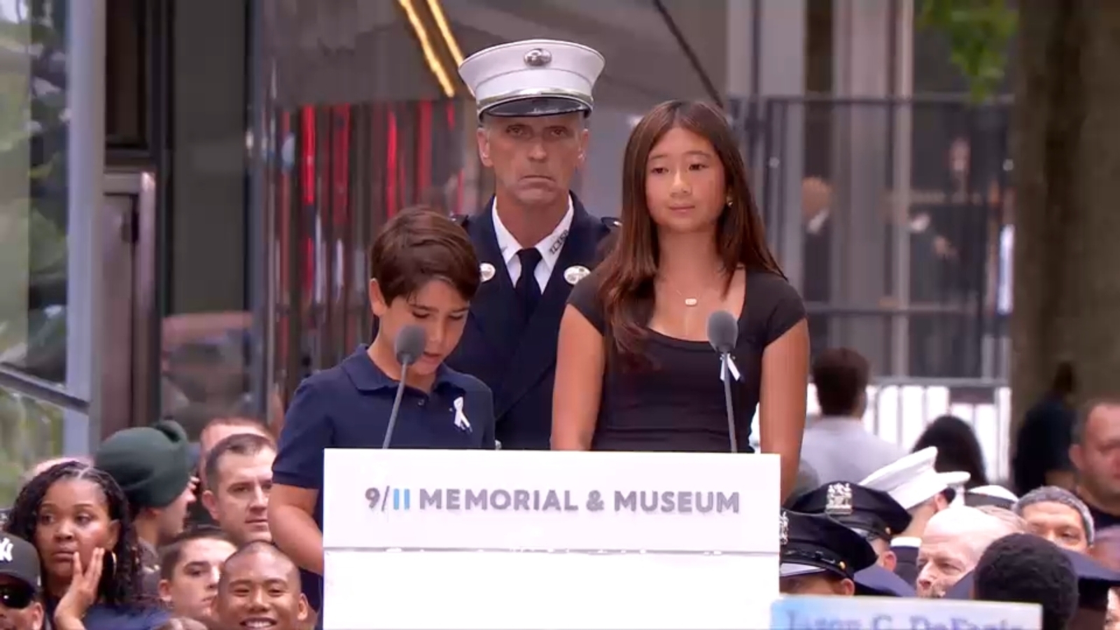 9-year-old says 'Knicks in 5' while reading grandfather's name during 9-11 ceremony