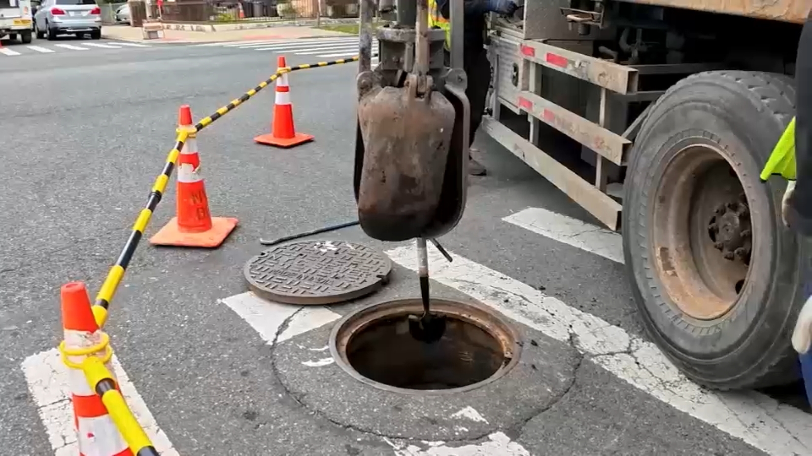 3 men spotted climbing out of sewer in Brooklyn, NYPD says