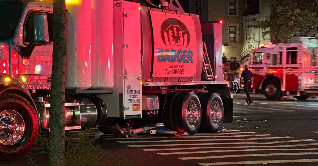 Girl, 15, on Citi Bike Is Killed in Collision With Truck in Manhattan