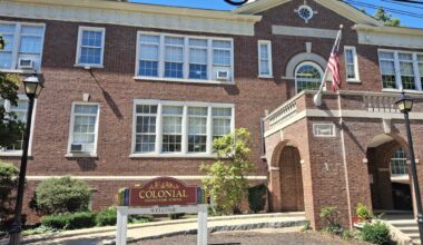 First day of school brings new AC window units to Colonial, Siwanoy and Prospect Hill after PTAs pledge to raise funds – Pelham Examiner