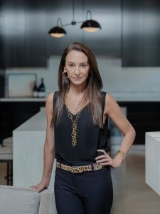 Corcoran Sunshine Marketing Groups Kelly Kennedy Mack Cant Slow Down Kelly Mack inside one of the residences at the Flatiron Building.