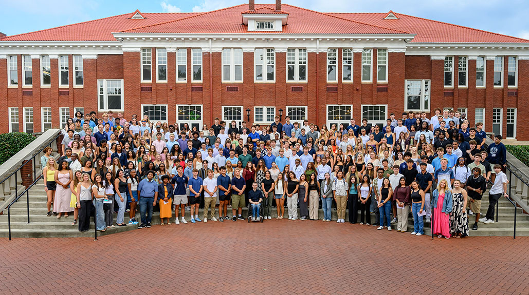 Queens University welcomes the Class of 2030 with a Royal Kickoff
