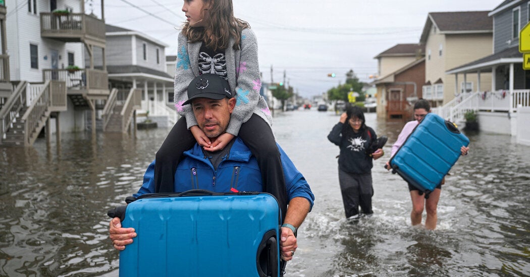 Heavy Rain and Wind Batter Northeast, Bringing Coastal Flooding