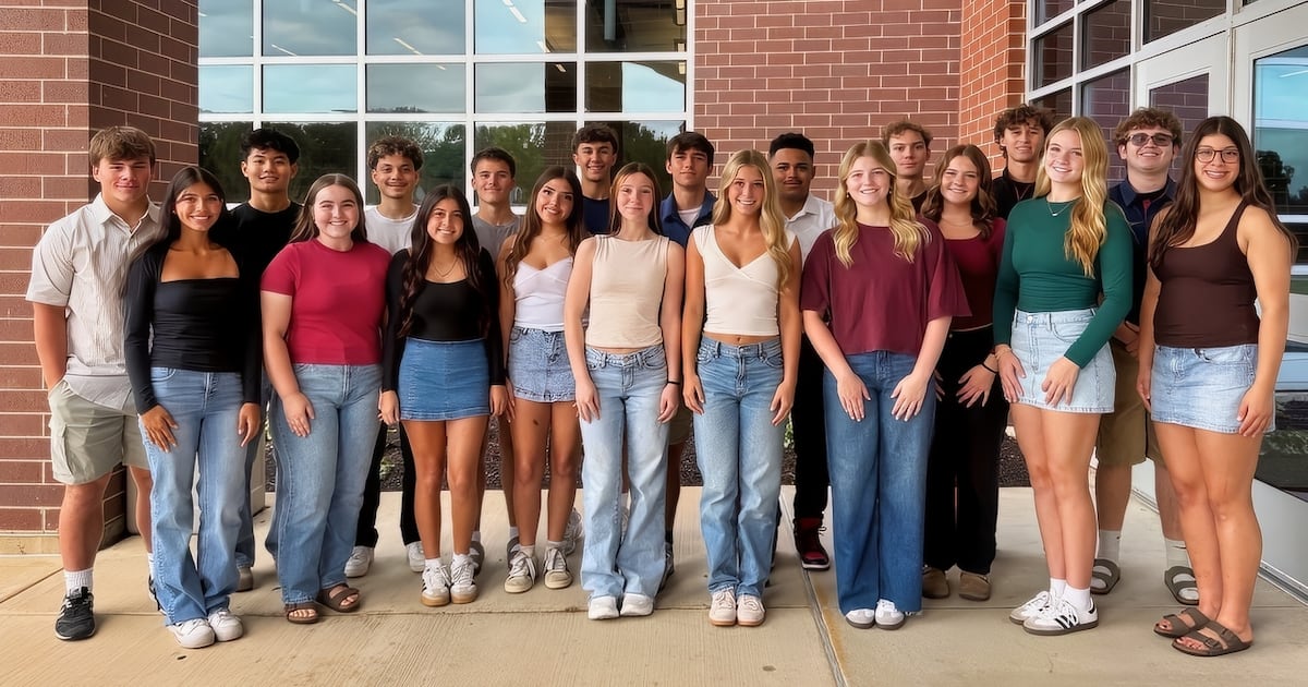 Hall High School names 2026 Homecoming king and queen candidates – Shaw Local