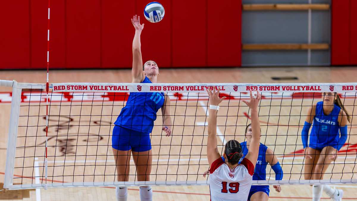 Creighton volleyball takes down St. John's in four sets