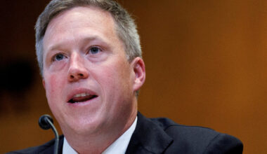 Army Secretary Resigns After Clashes With Hegseth Over Firings