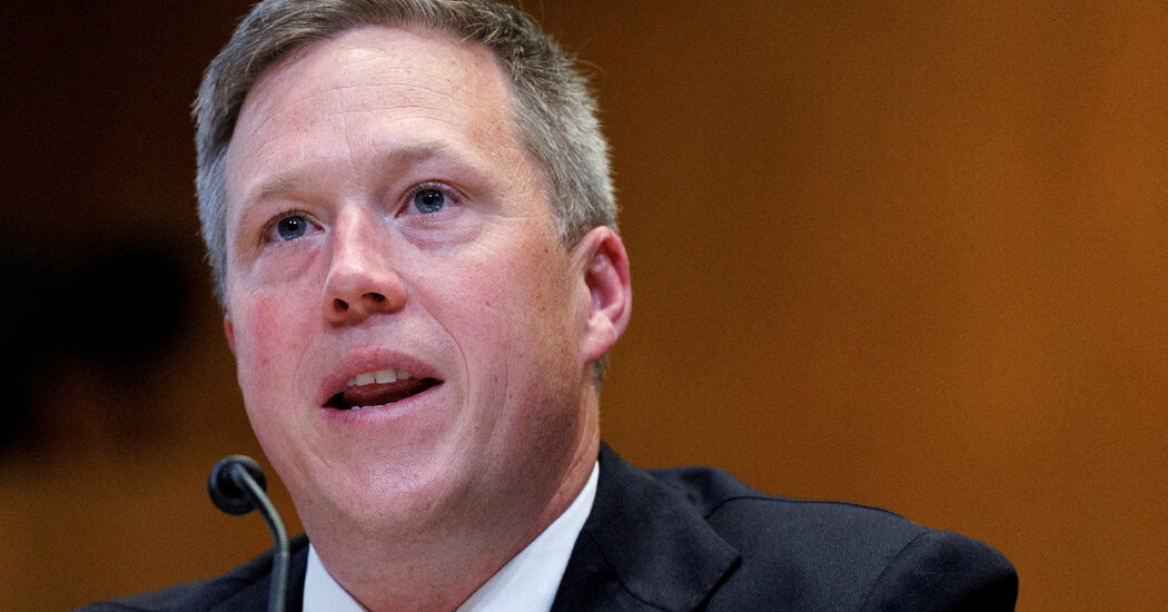 Army Secretary Resigns After Clashes With Hegseth Over Firings