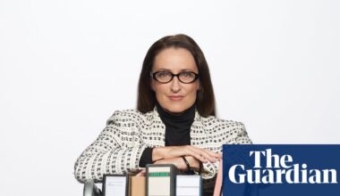 Queen’s secret Whitlam correspondence inspires Sydney Theatre Company play in 2027 | Australian theatre