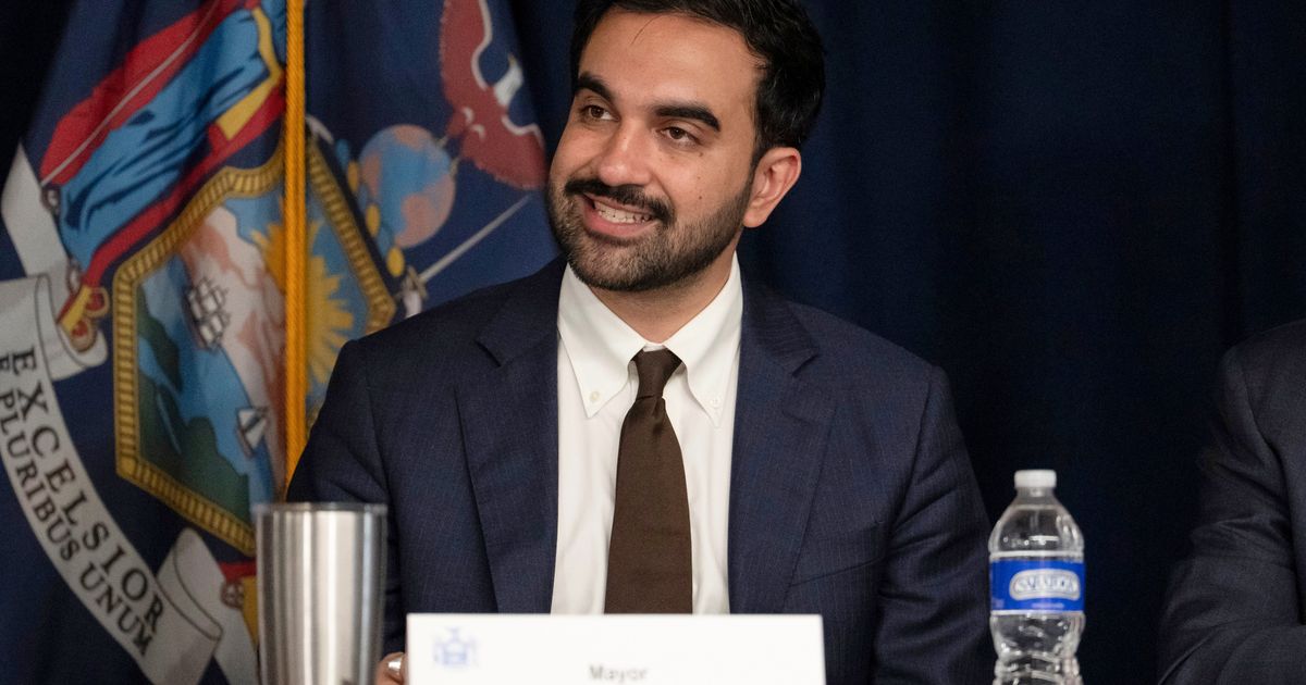 NYC, the nation's largest school system, bans AI for students through 8th grade :: WRAL.com