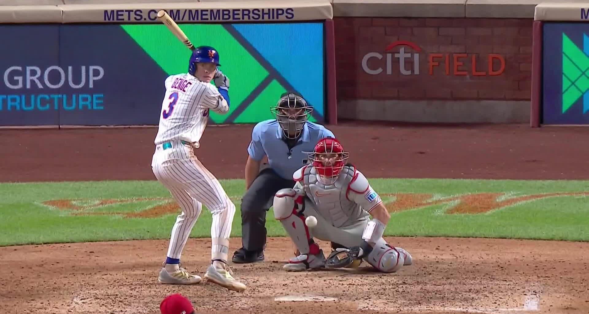 Benge breaks Mets rookie hits record held by Alonso in New York's 10-3 win over Phillies