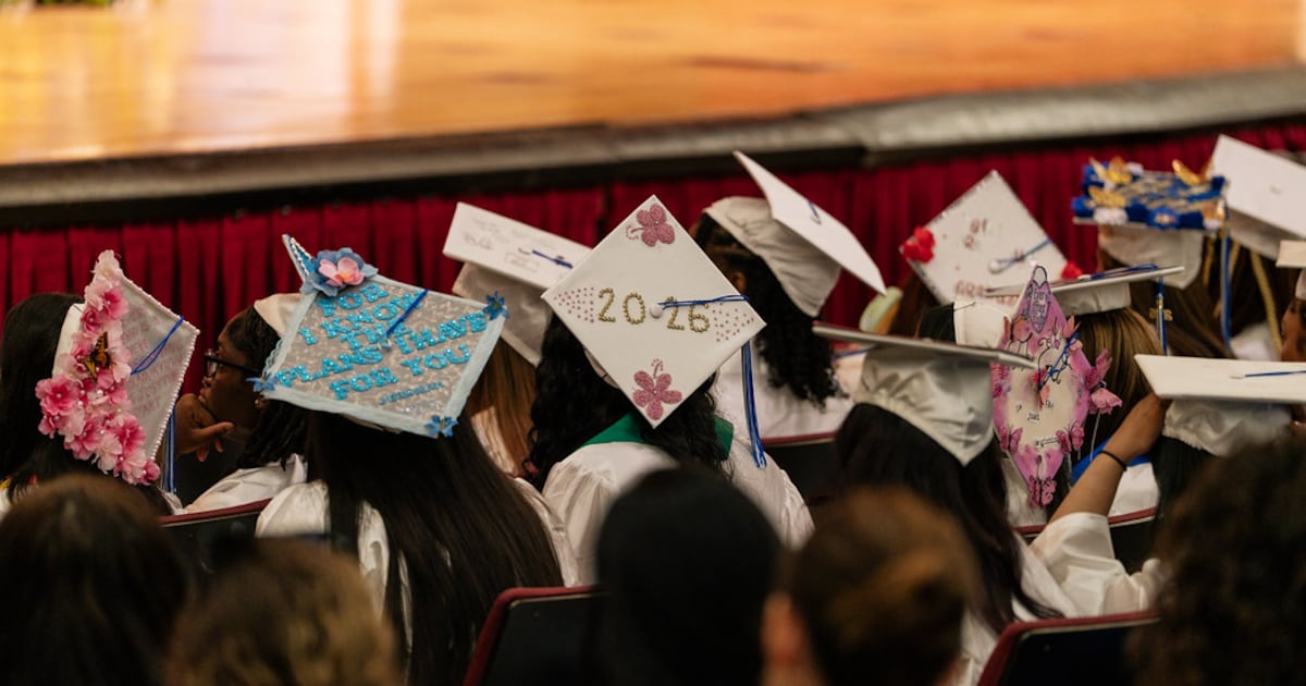 NY graduation overhaul advances with key questions about Regents replacement