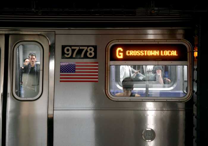 g train exterior