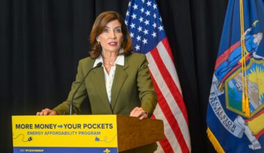 Gov. Hochul expands electric, gas bill discounts to middle-class families