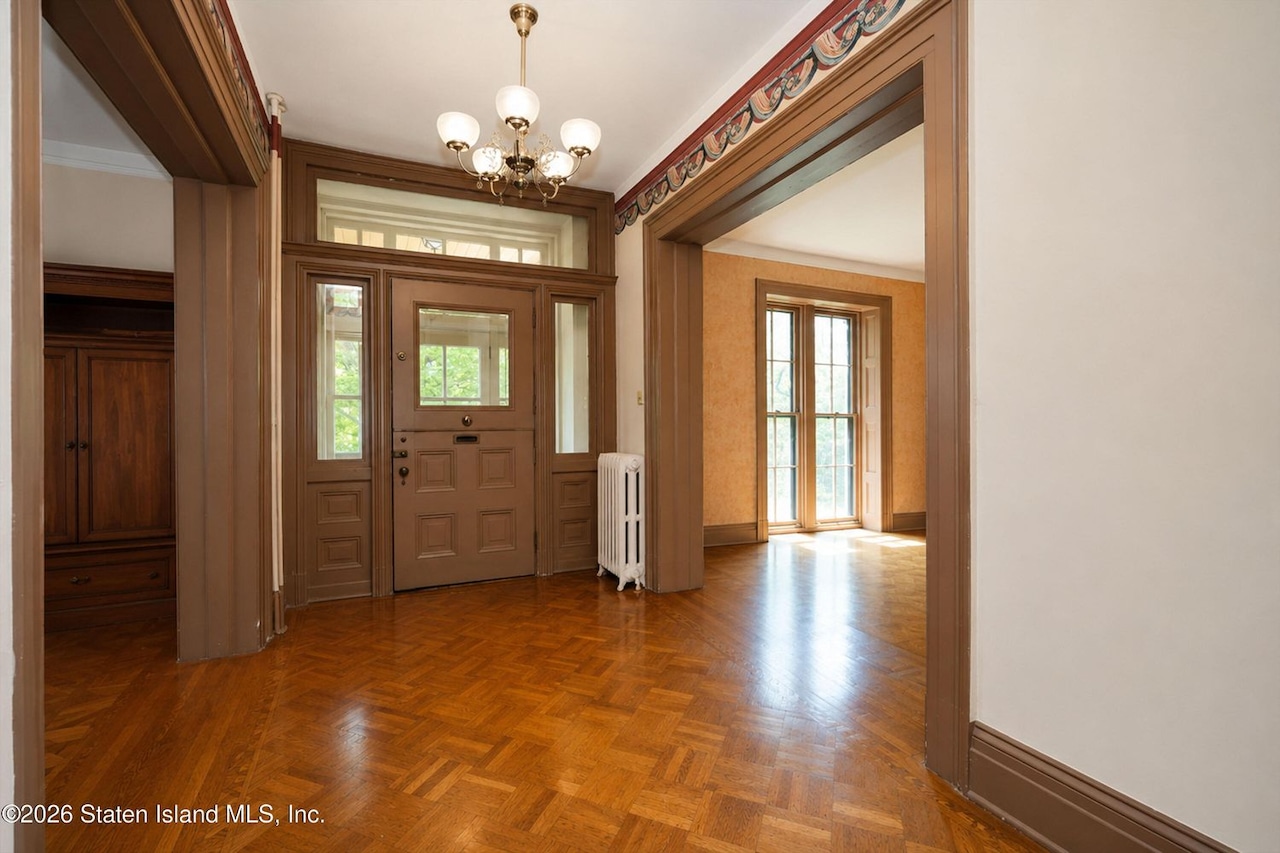 111 Douglas Road