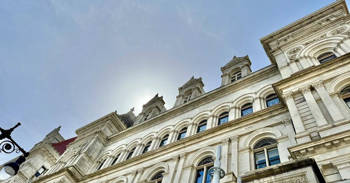 New York lawmakers lead bipartisan push to ban mid-decade redistricting | New York