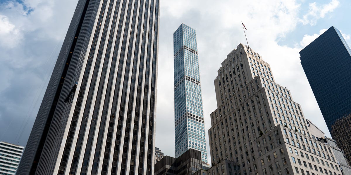 NYC's Rich Grow Richer, Even As Wages Increase for Low Earners