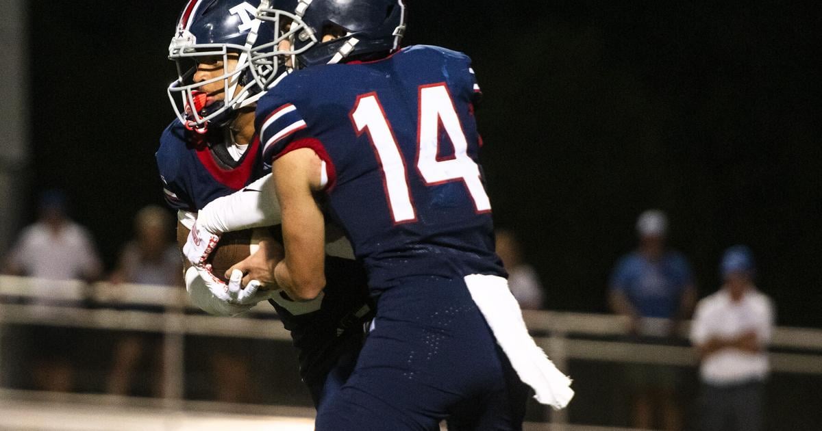 MHS football falls in season opener against Rockhurst | Sports