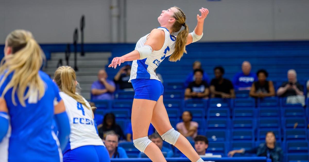 CCSU volleyball drops 5-set thriller to Manhattan; men’s soccer falls | Sports